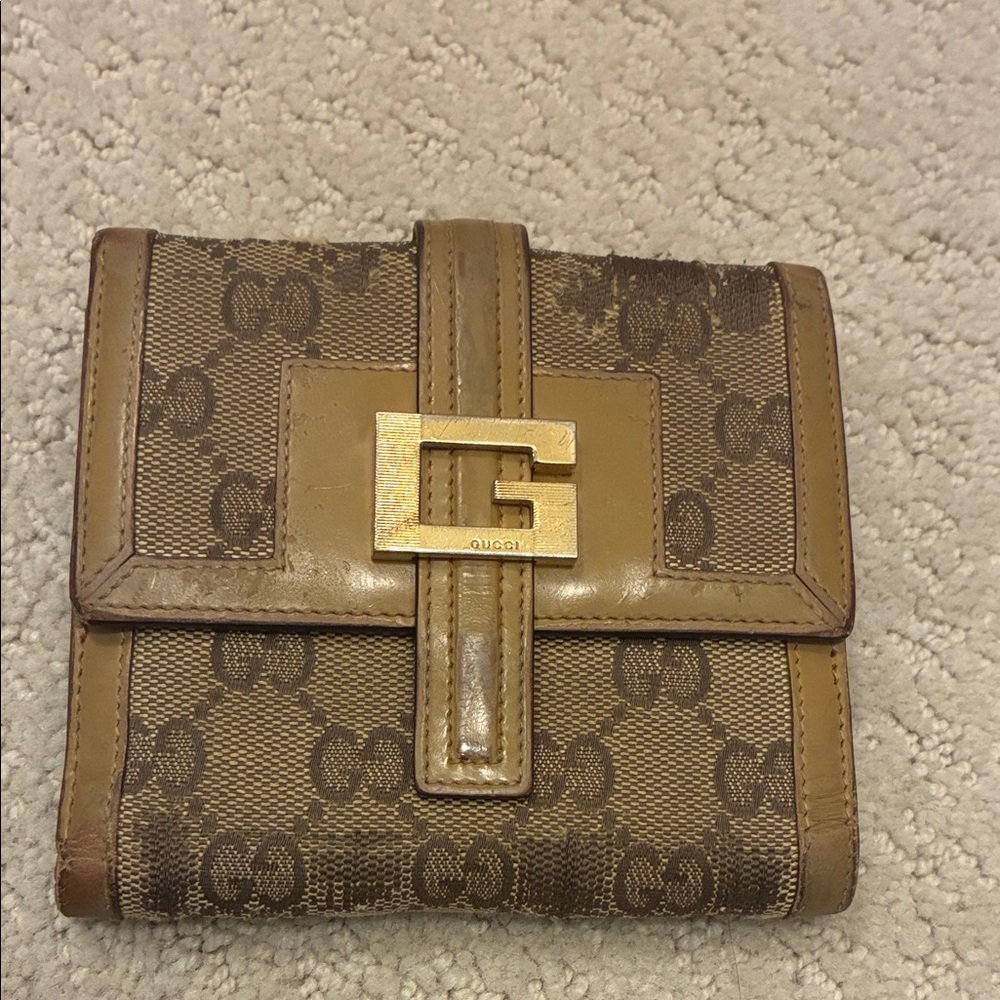 Vintage Gucci GG Canvas French Wallet Gold G Push Lock 👝
